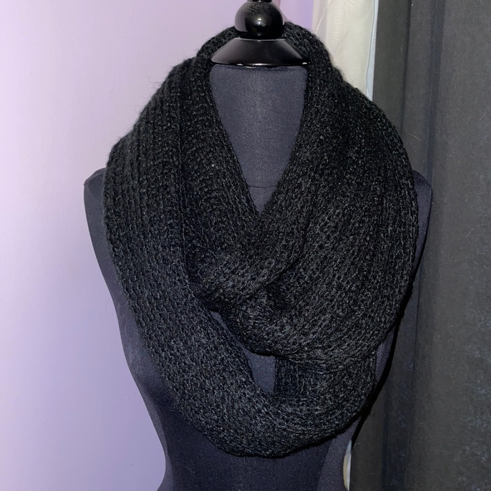 Black scarf